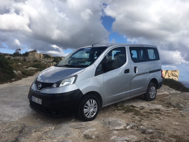 Nissan (7 seater)